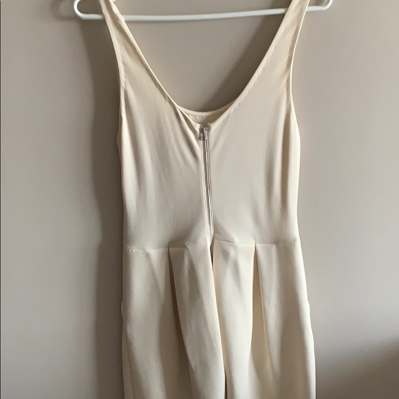 Aritzia NWOT Cream Dress - Picture 2 of 4